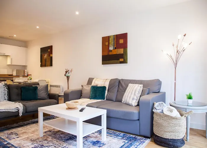 Luxury 2 Bed Apartment